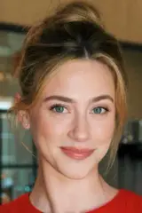 Lili Reinhart